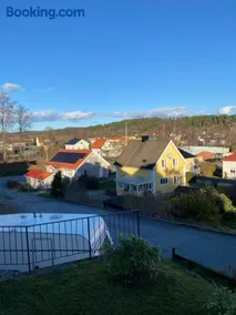 Ella's House - Central Bengtsfors Stay - Image 1