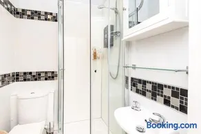 Heart of Looe Apartment - Image 4