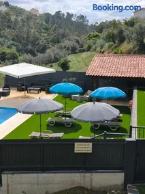 Casa Resineiro com Piscina, Garagem e Terraço - Image 3
