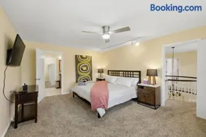 Spacious Pepper Pike Home - Near CLE Clinc & CWRU - Image 4