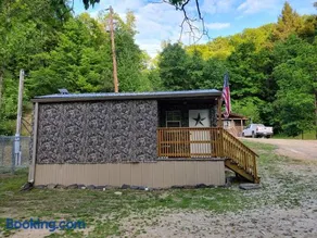Flat Hollow Campground - Image 1