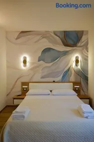 Lecco Rivers Retreat - Five Design Suites - Image 2