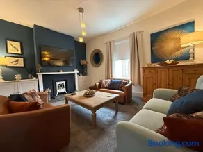 The Whitchurch Apartment- The Painted Rooms - Image 2