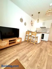 Appartement Bohème Rousset Sainte Victoire - Image 1