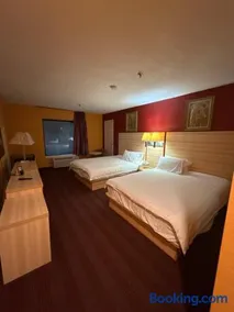 Ashburn inn - Image 1