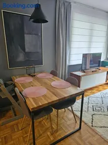 Apartament Rodzinny - całodobowe zakwaterowanie, bezpłatny parking - Image 3
