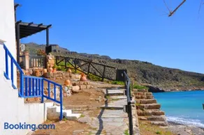 Beachfront Apartment Kato Zakros - Image 4