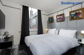 Swan & Railway Hotel Wigan - Image 3