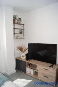 Bel appartement Antony, 8min RER B à pied, proche Paris et Orly - Image 3