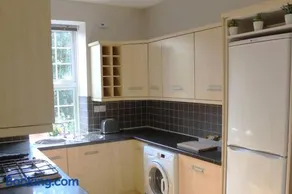 City Centre Riverside Apartment - Image 3