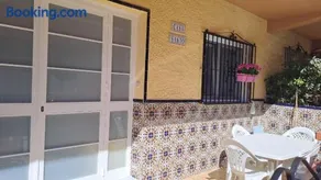 Maison de vacances avec terrasse et internet haut débit | Vue ville | Idéale pour le télétravail - Image 2
