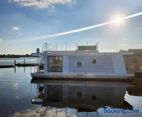 Hausboot Moin Madita in exklusiver Lage - Image 1