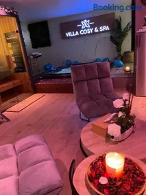Grande Villa cosy avec piscine, sauna & jacuzzi - Image 1