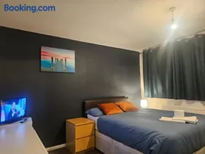 Rosag Guest House Rainham - Image 5