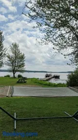 Whitney Bay House on CHQ Lake - Image 3