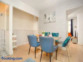 Chelsea Place House - Image 5