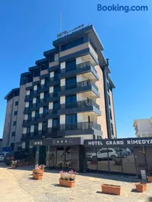 Grand Rimedya Hotel - Image 3