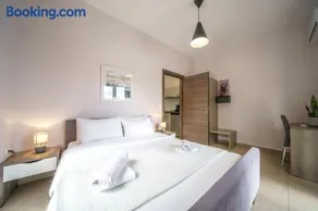 Dimitra & Deslina Luxury Αpartments - Image 5