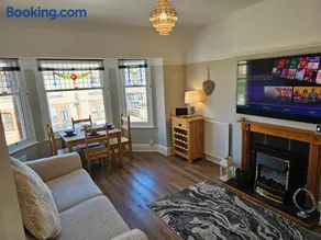 Harbour View Apartment - Image 2
