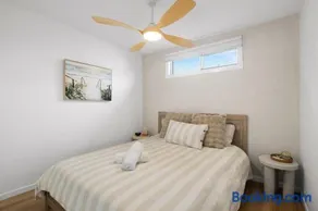 Mellow mountains, boutique beach house - Image 5