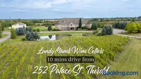 Entire 4BR Detached Home 15 Mins from the Falls, in Thorold, Perfect for 10 guests - Image 2