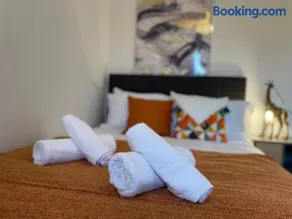 Skylounge Stays - Image 5