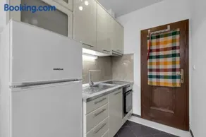 Studio-Apartman Rogac - Image 1