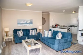 Waterfront - Knysna Quays Accommodation- Family Apartments - Image 3