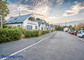 Windmill Retreat - Image 2
