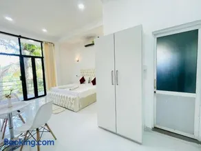 The Silent Gate - Image 3