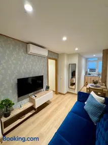 Apartamentos Prestige Málaga - Suite VI - Image 3