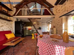 Gîte "Tout Inclus" en Campagne Berrichonne avec Terrasse & Parking Privé - Image 3