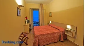 Hotel Ideale - Image 1