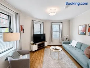 Cozy 1 Bed Near Boston Medical - Image 1