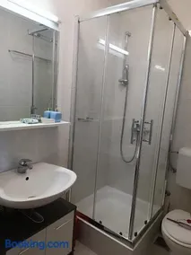 Rooms Lux - Image 1