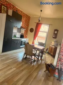 Appartement au charme d'antan - Jeux, lecteurs DVD & VHS - à quelques minutes de Pairi Daiza, - à deux pas du Château ou RAVel - entre Tournai et Mons - Image 3