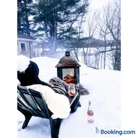 Zenitude 2, Beachfront chalet, hot tub,Lac Simonet - Image 2