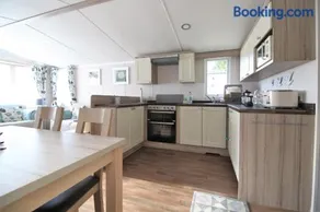56 Seabreeze - Image 2