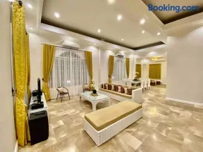 Big & Elegant w/Nice Location nr SM &Ateneo Matina - Image 4