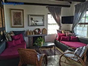 Agulhas Heights self-catering cottages BEST OCEAN VIEWS - Image 1