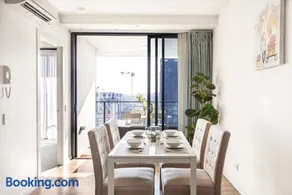 Perfect Location APT w Roof Top Pool GYM - Image 5