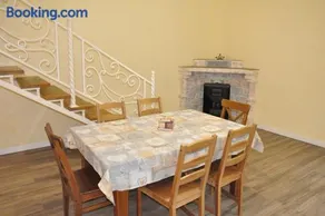 House near to Schönbrunn Free Parking 24 7 Check in 8 Person - Image 4