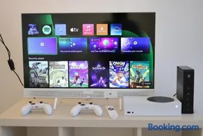 Bright & Cozy! Xbox, Netflix & Disney included - Image 5