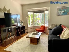 Pasadena Quiet Gem with Fiber Internet WiFi and Workspace - Image 1