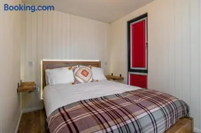 The Off Grid Cabin - Image 3