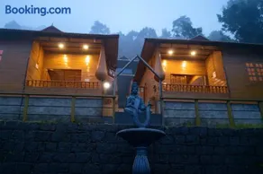 HolidayZ by Stayz Royale in Yercaud - Misty Woody Stay - Image 2