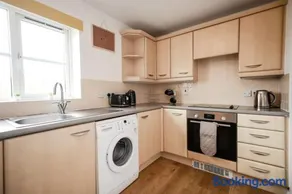 Snowberry Close - Contractors Long Stay by ShortStayUK - Image 5