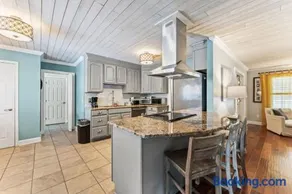 Tropical Paradise-Main House - Team Joseph Ellen - Image 3
