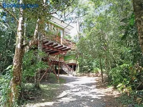 Canopy Wonders Vacation Home - Image 3
