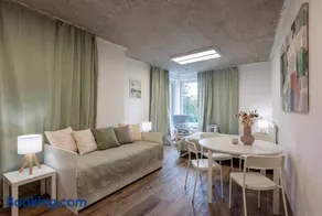 New studio apartment #23 in brutalist building FREE street parking - Image 2